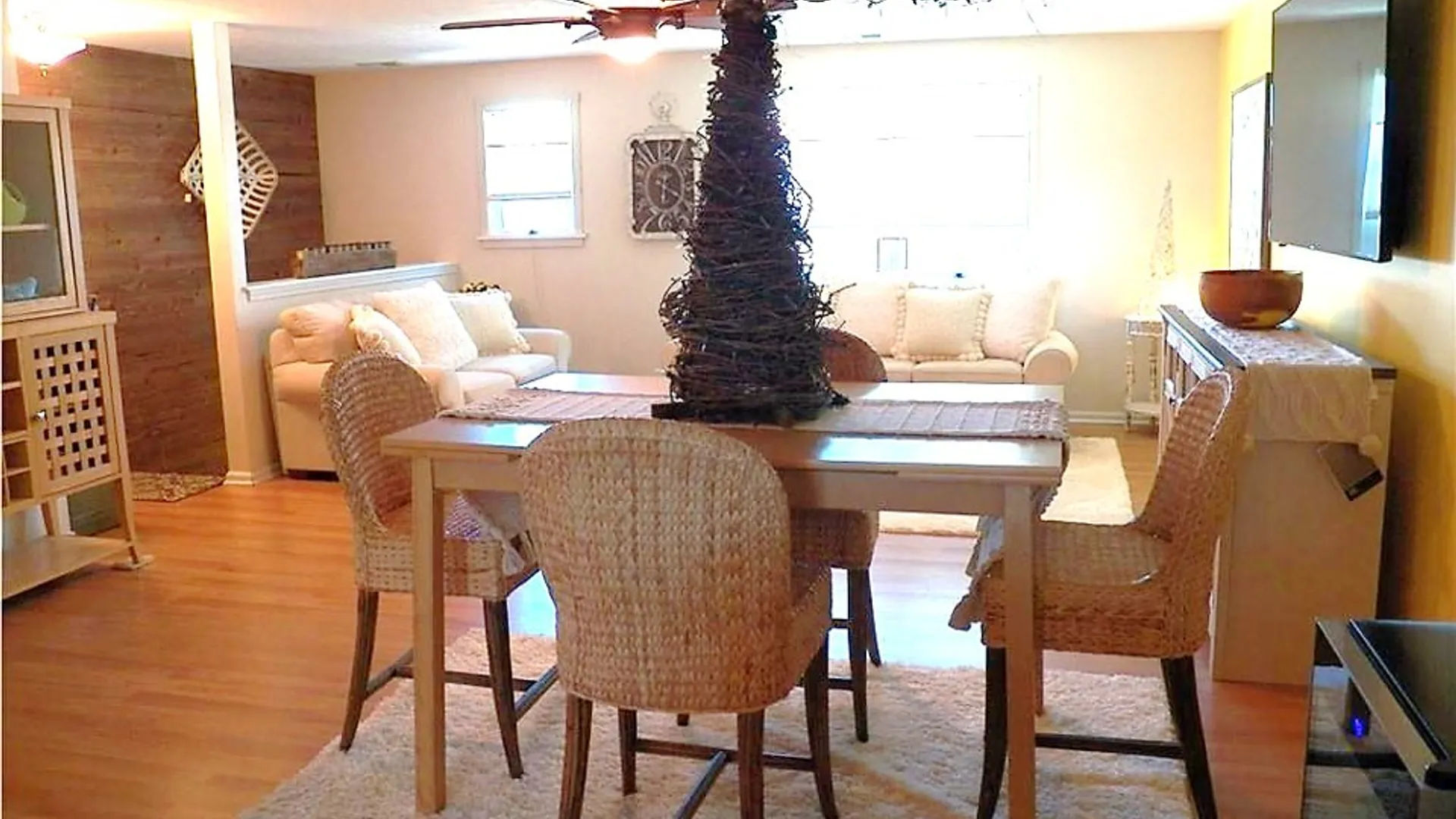 Property at 1 D Salmon Run, Parma, NY 14468 5