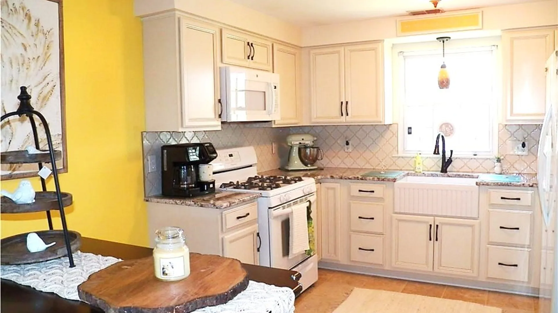 Property at 1 D Salmon Run, Parma, NY 14468 6