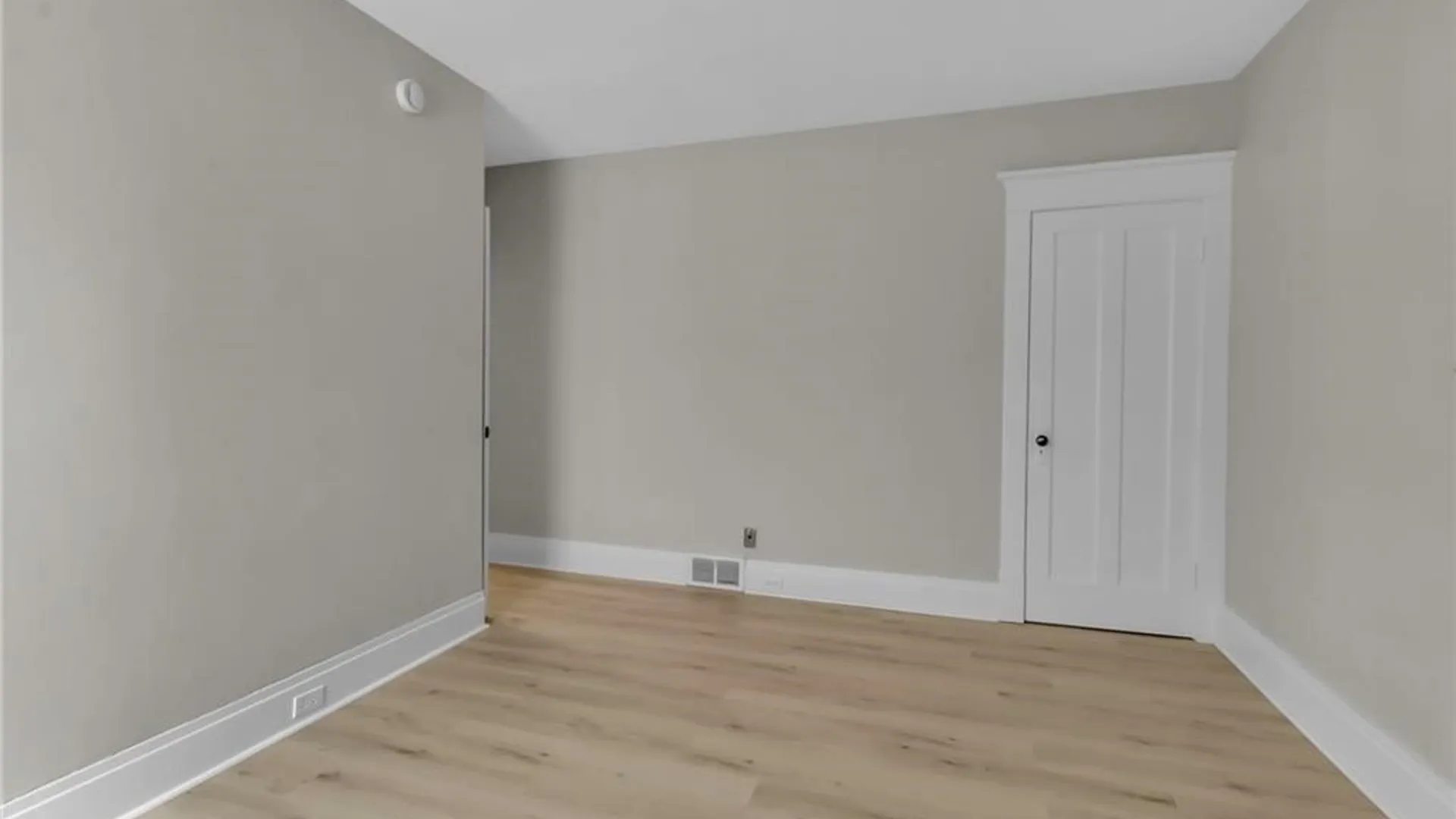 Property at 2514 Delaware Avenue, Buffalo, NY 14216 26