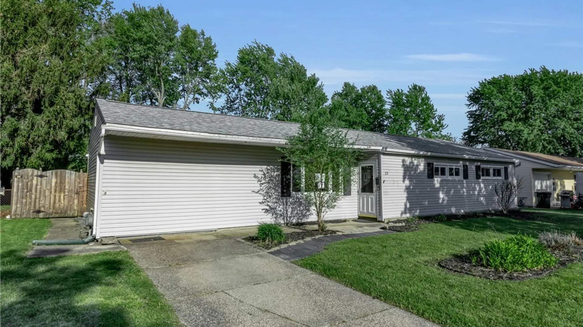 Property at 23 Alys Drive, Cheektowaga, NY 14043 8