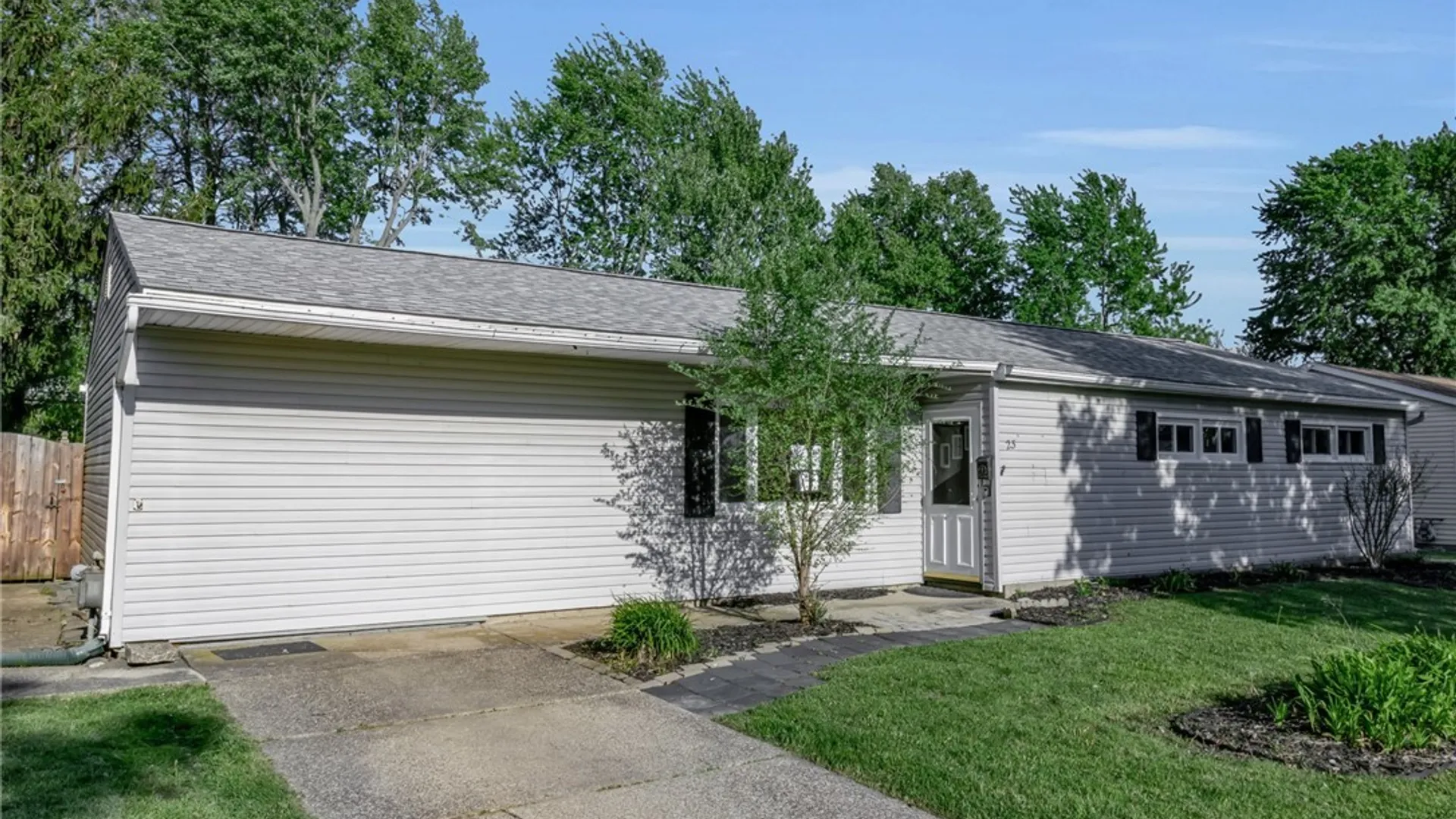 Property at 23 Alys Drive, Cheektowaga, NY 14043 9