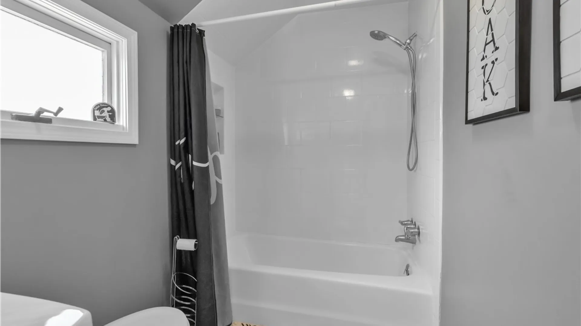 Property at 135 Gardenvale Drive, Cheektowaga, NY 14225 35