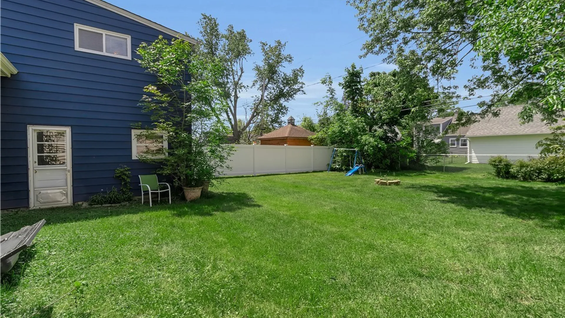 Property at 135 Gardenvale Drive, Cheektowaga, NY 14225 9