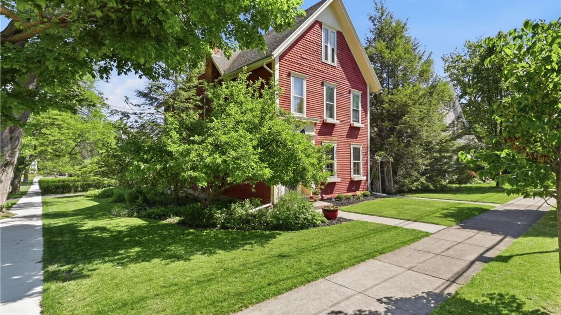 Property at 62 West Ave, Perinton, NY 14450 35