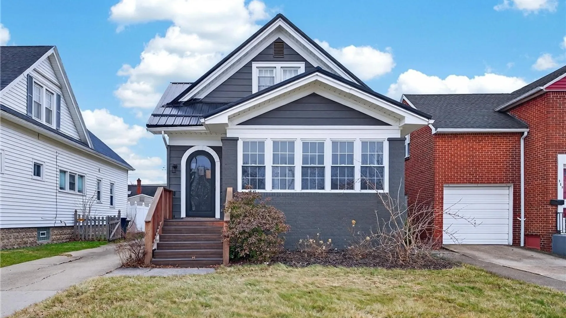 Property at 121 Ridgewood Road, Buffalo, NY 14220 2