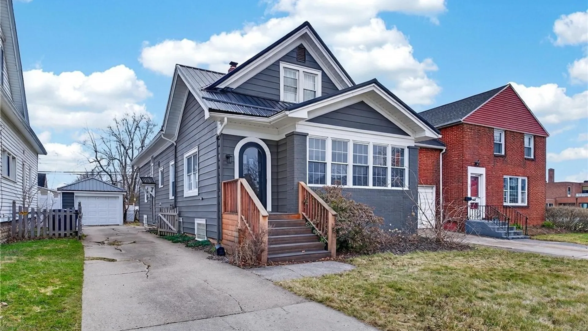 Property at 121 Ridgewood Road, Buffalo, NY 14220 3