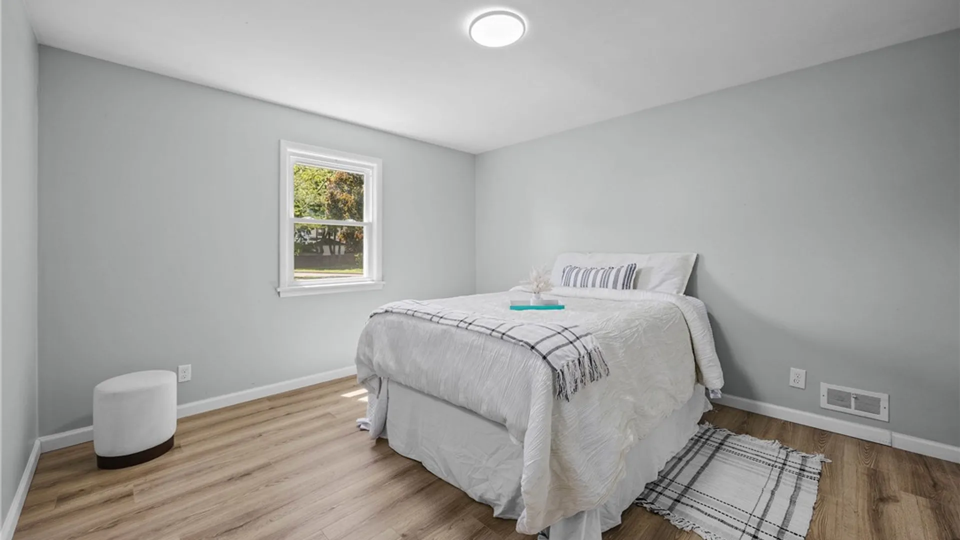 Property at 674 Merchants Road, Rochester, NY 14609 29