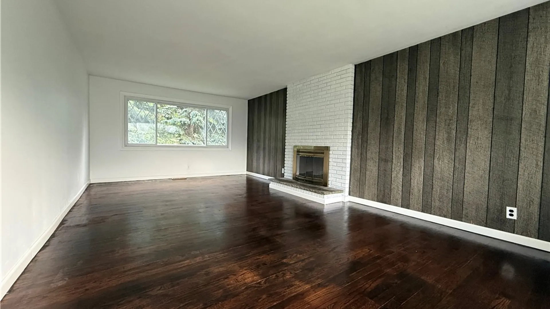 Property at 2 Dove Path, Clay, NY 13090 11
