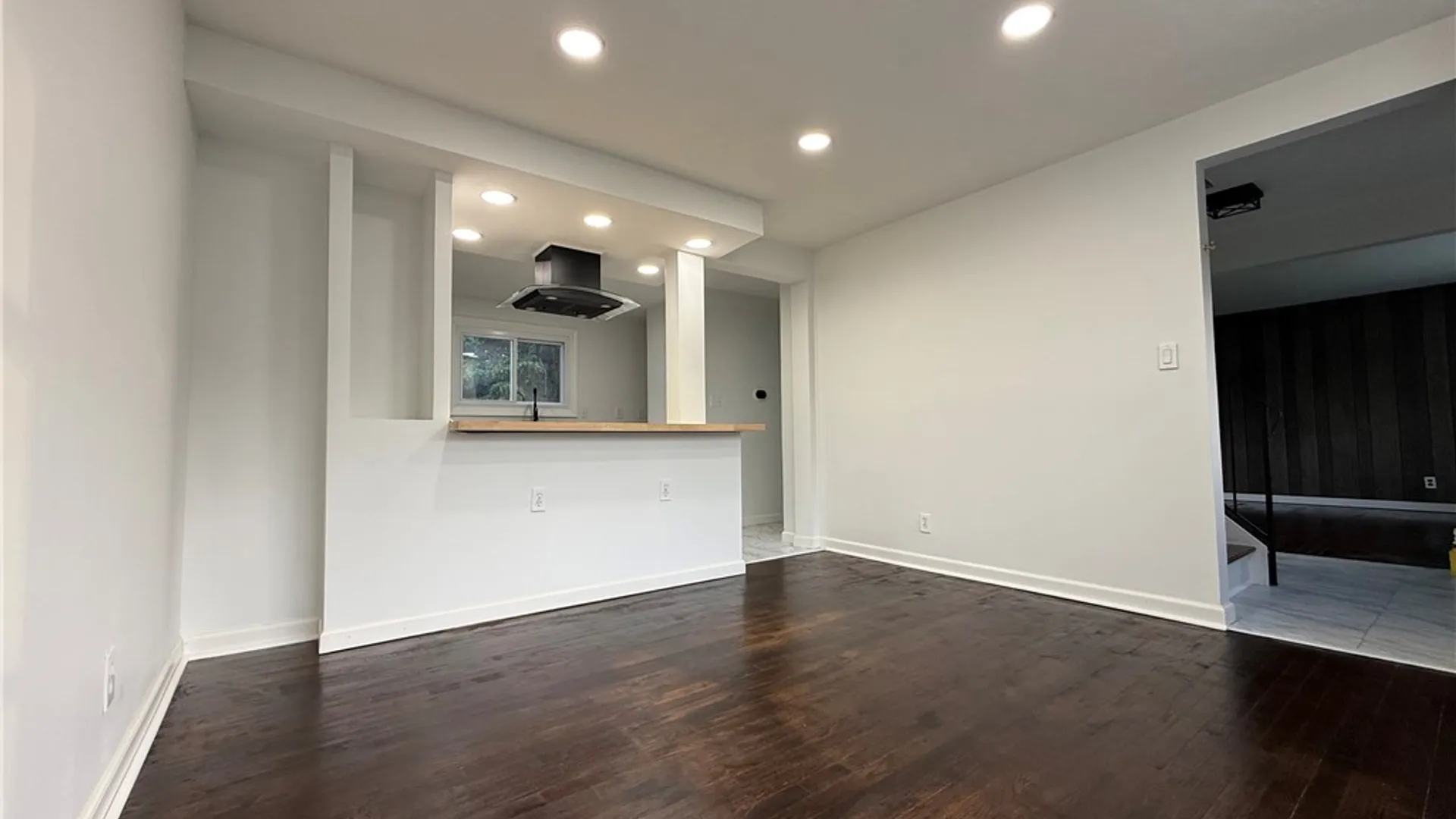 Property at 2 Dove Path, Clay, NY 13090 5