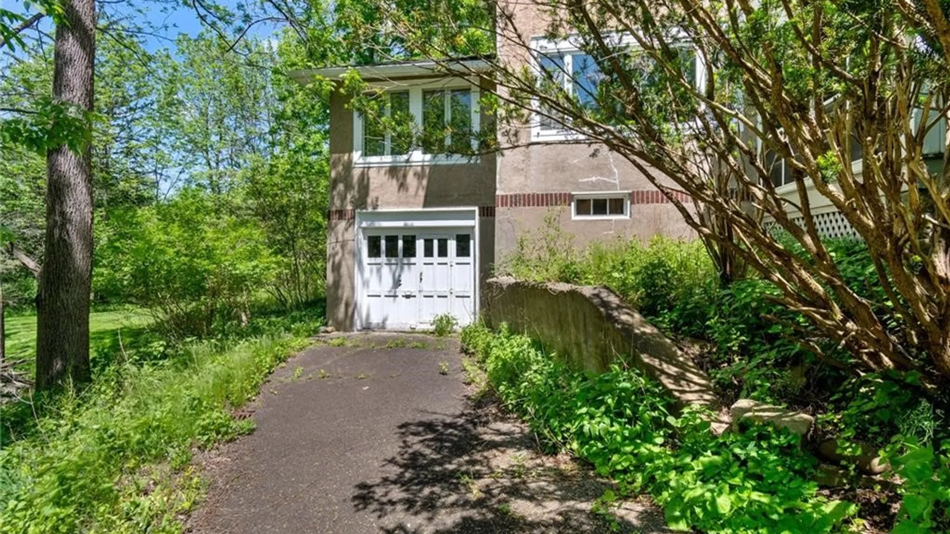 Property at 3525 Monroe Avenue, Pittsford, NY 14534 6