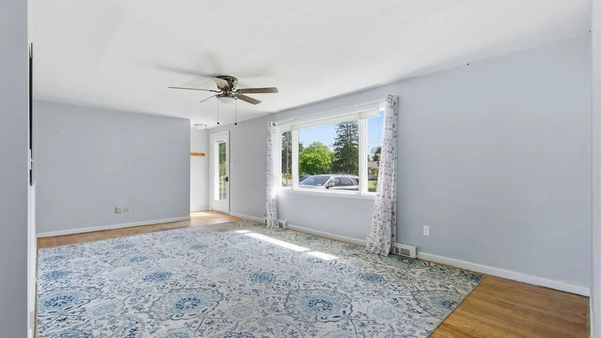 Property at 3 Trelign Drive, Cicero, NY 13212 12