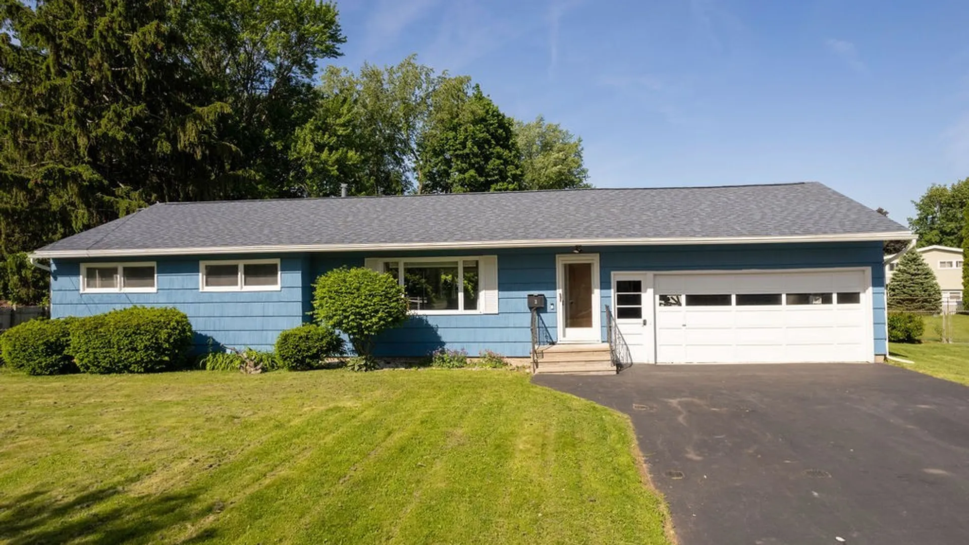 Property at 3 Trelign Drive, Cicero, NY 13212 33
