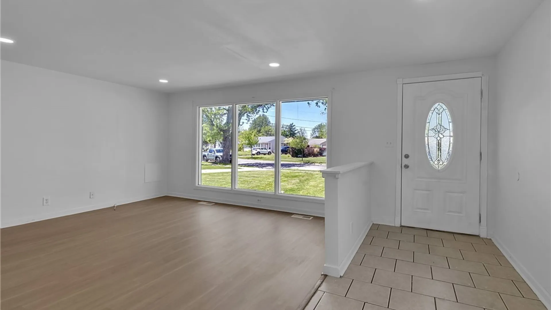 Property at 21 Mapleview Drive, Amherst, NY 14226 3
