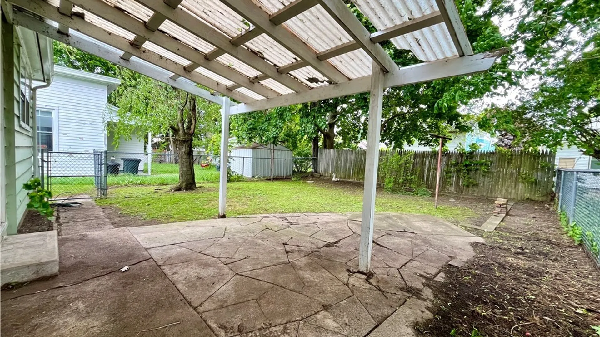 Property at 33 W 9th Street, Oswego, NY 13126 10