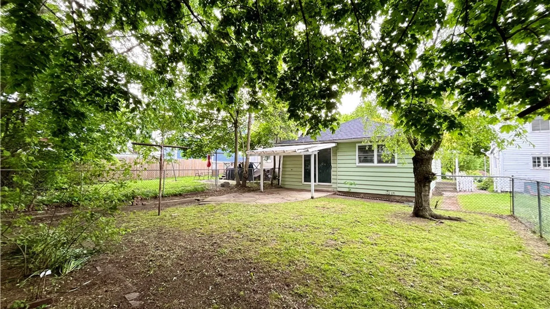 Property at 33 W 9th Street, Oswego, NY 13126 6