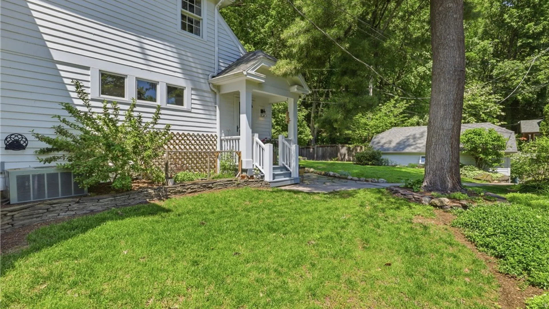 Property at 8 Nunda Blvd, Rochester, NY 14610 42