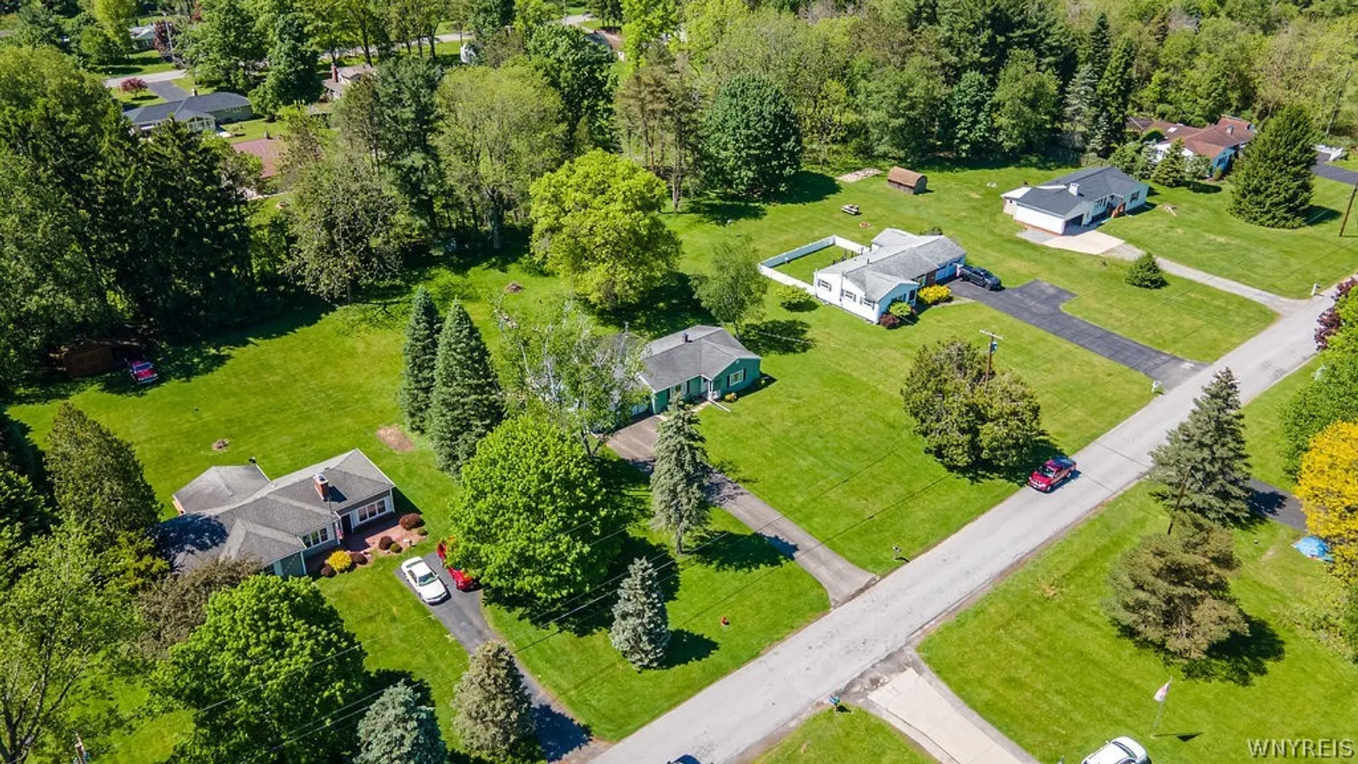Property at 31 Heiler Drive, Aurora, NY 14052 10