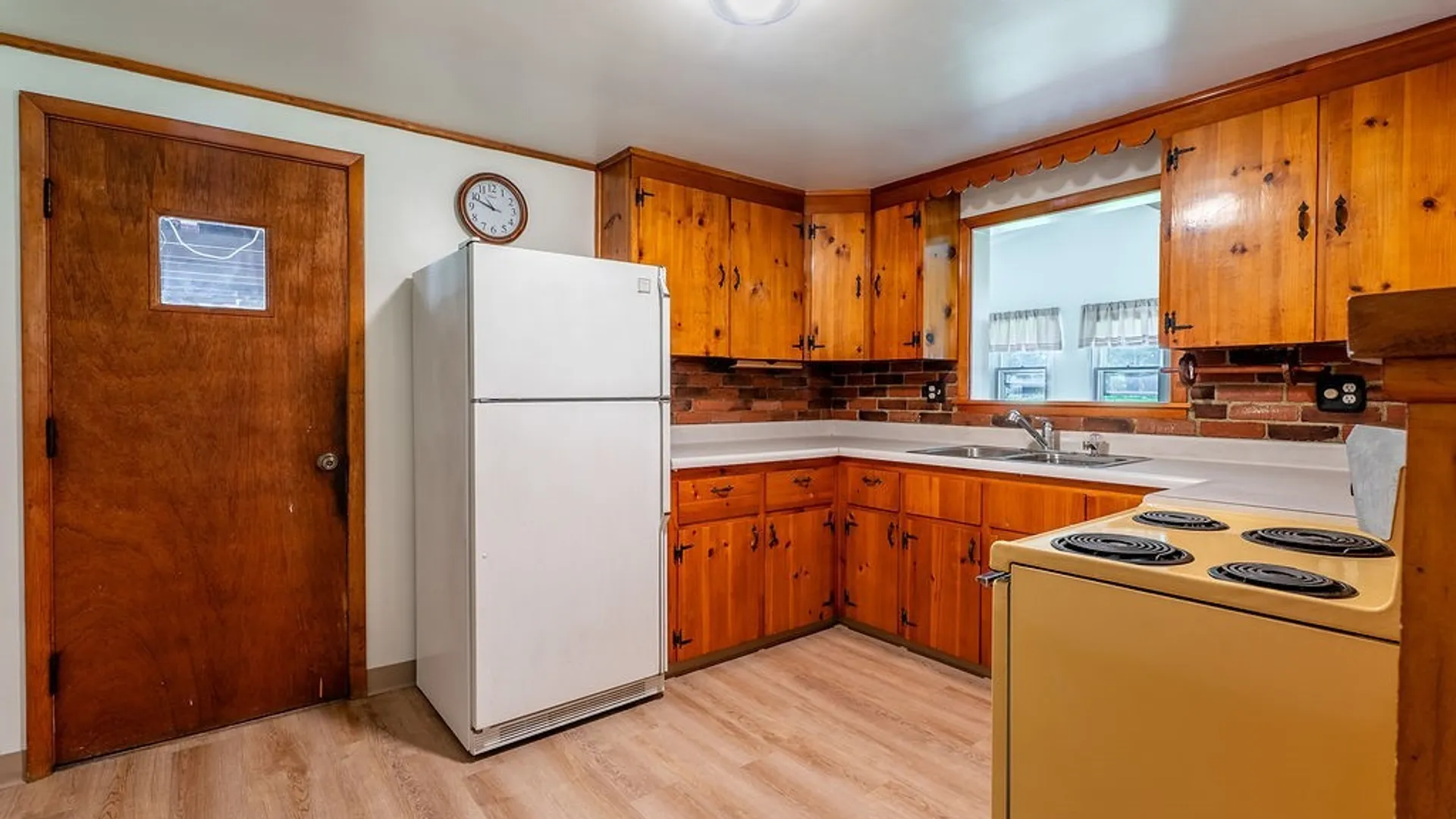 Property at 31 Heiler Drive, Aurora, NY 14052 14