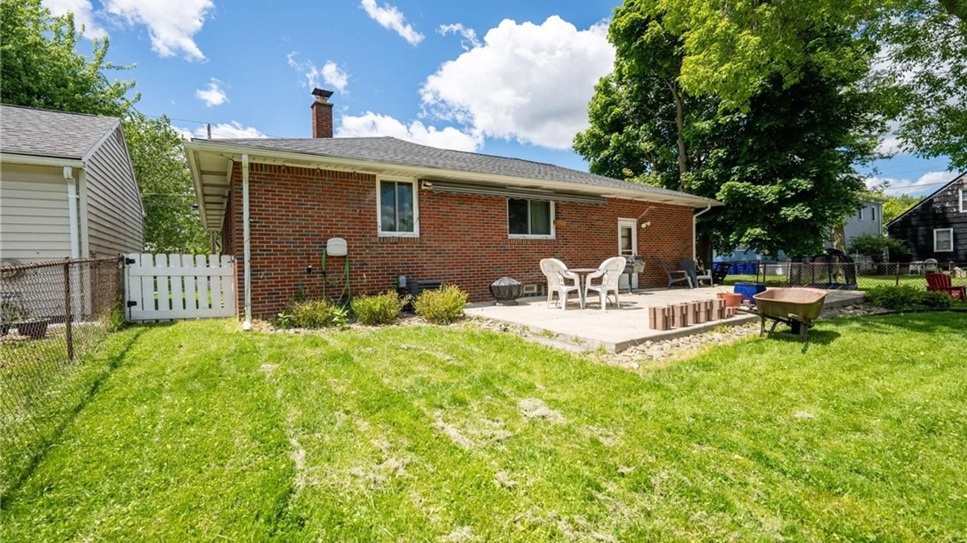 Property at 297 Burch Avenue, West Seneca, NY 14210 3