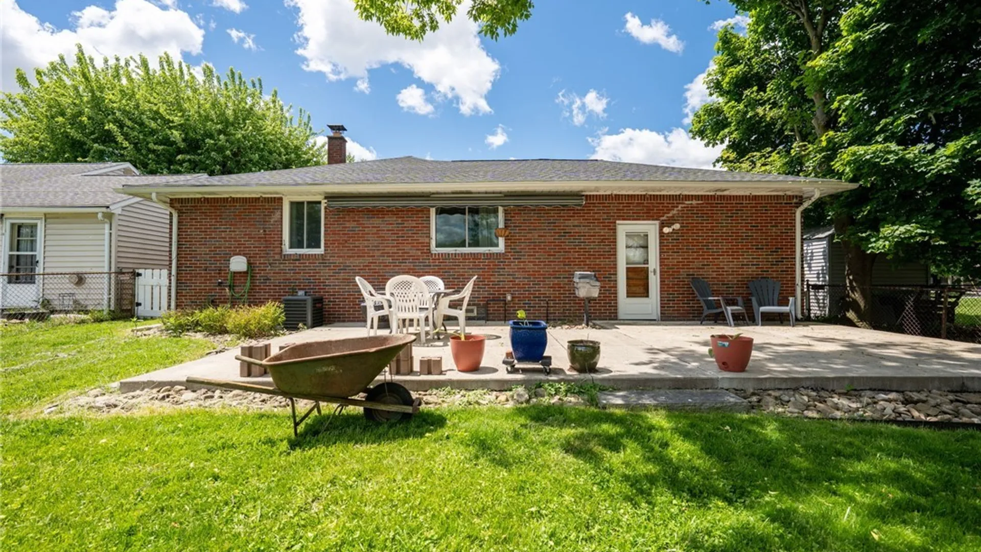 Property at 297 Burch Avenue, West Seneca, NY 14210 4