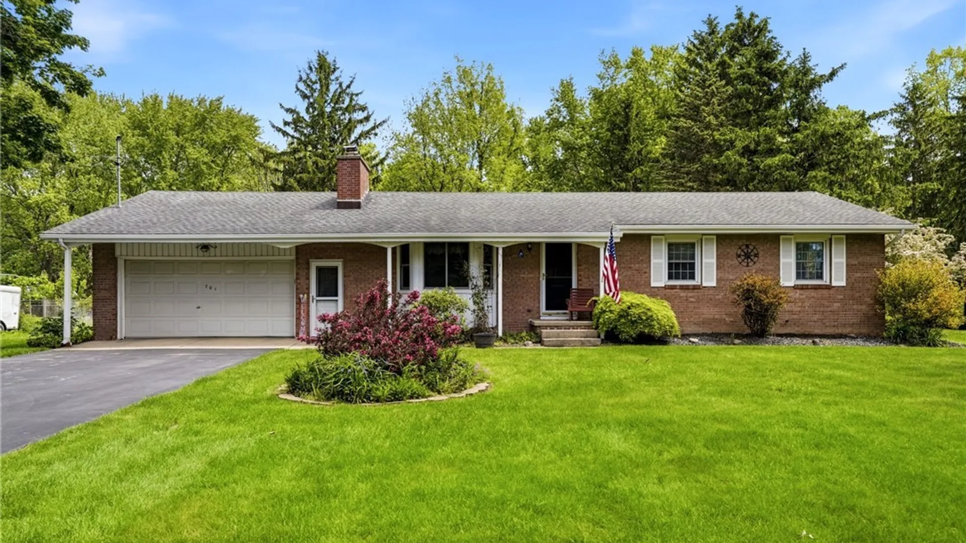 Property at 701 Stolle Road, Elma, NY 14059 2