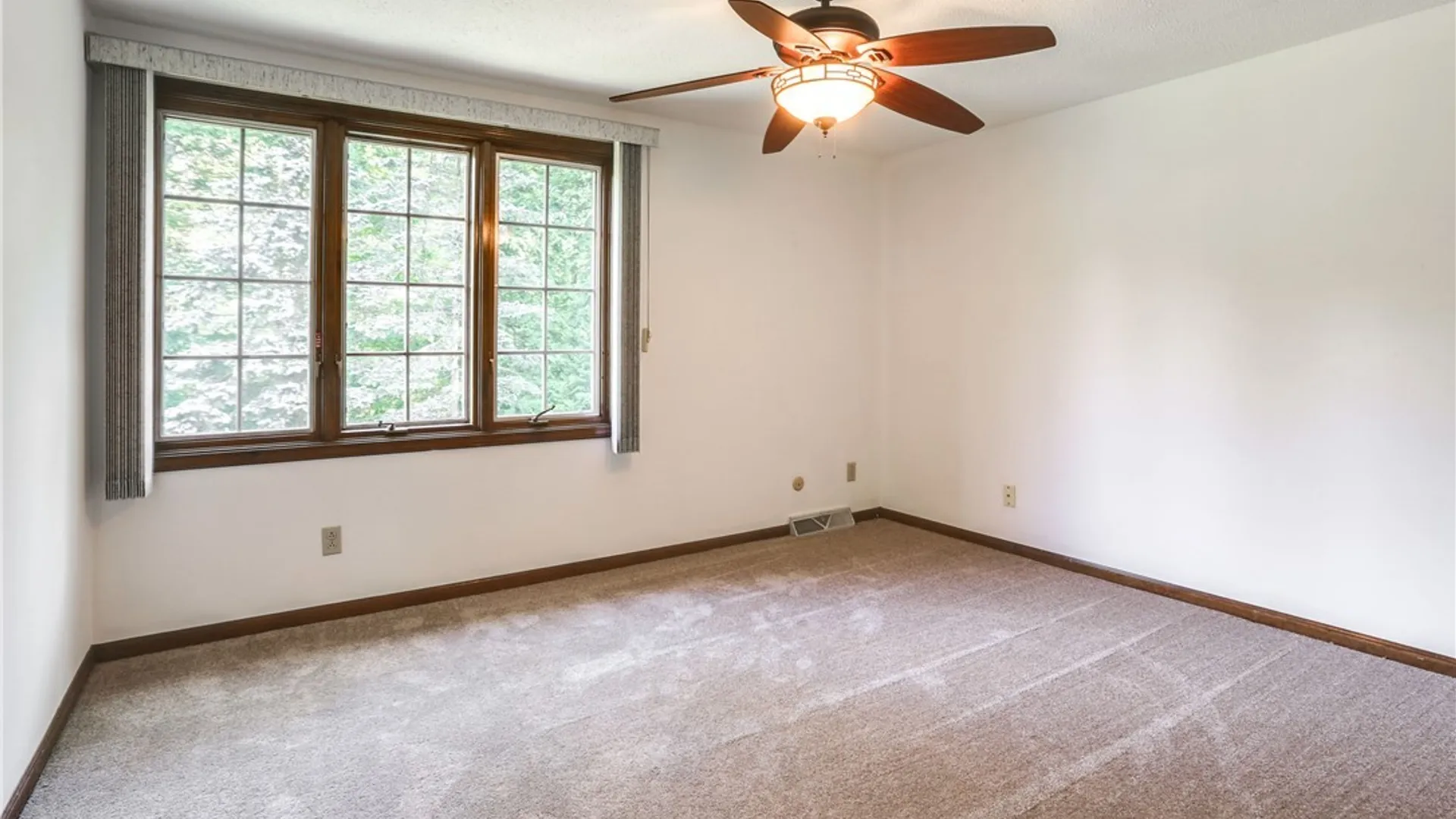 Property at 140 S Jerge Drive, Elma, NY 14059 23