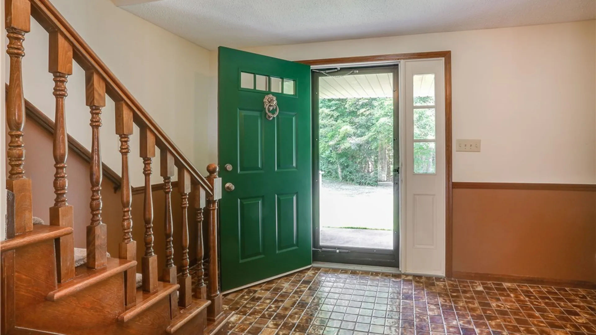 Property at 140 S Jerge Drive, Elma, NY 14059 4
