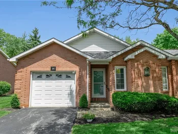 14 Woodpointe, Amherst, NY 14221