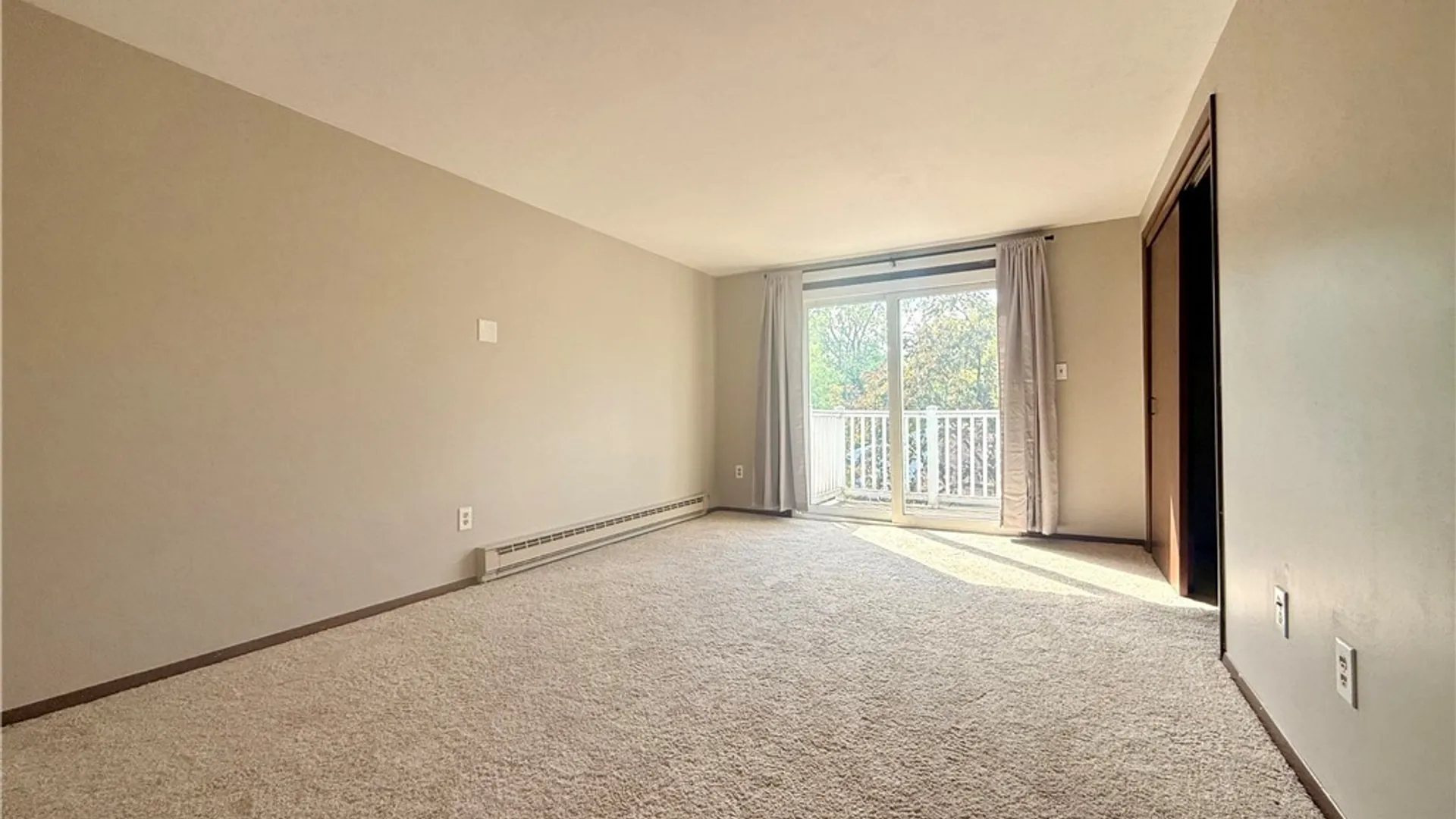 Property at 60 Wellington Court, Amherst, NY 14221 11