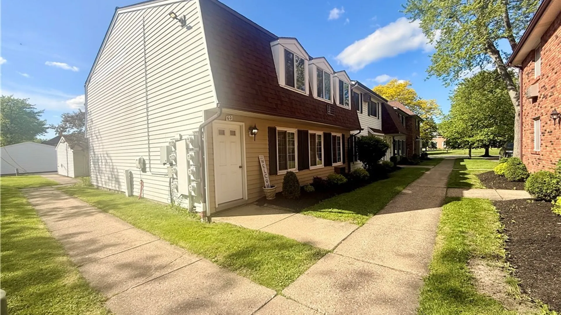 Property at 60 Wellington Court, Amherst, NY 14221 2