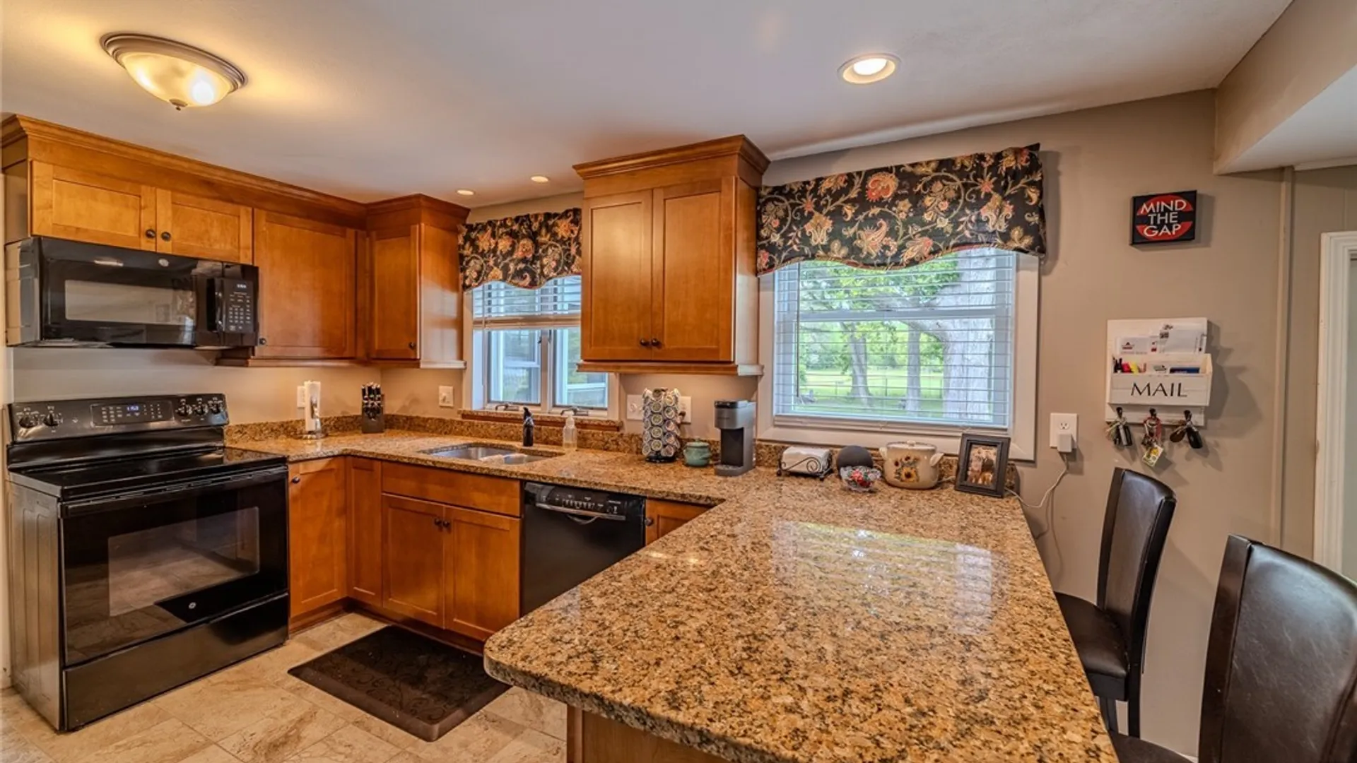Property at 222 Windebank Lane, Manlius, NY 13116 7