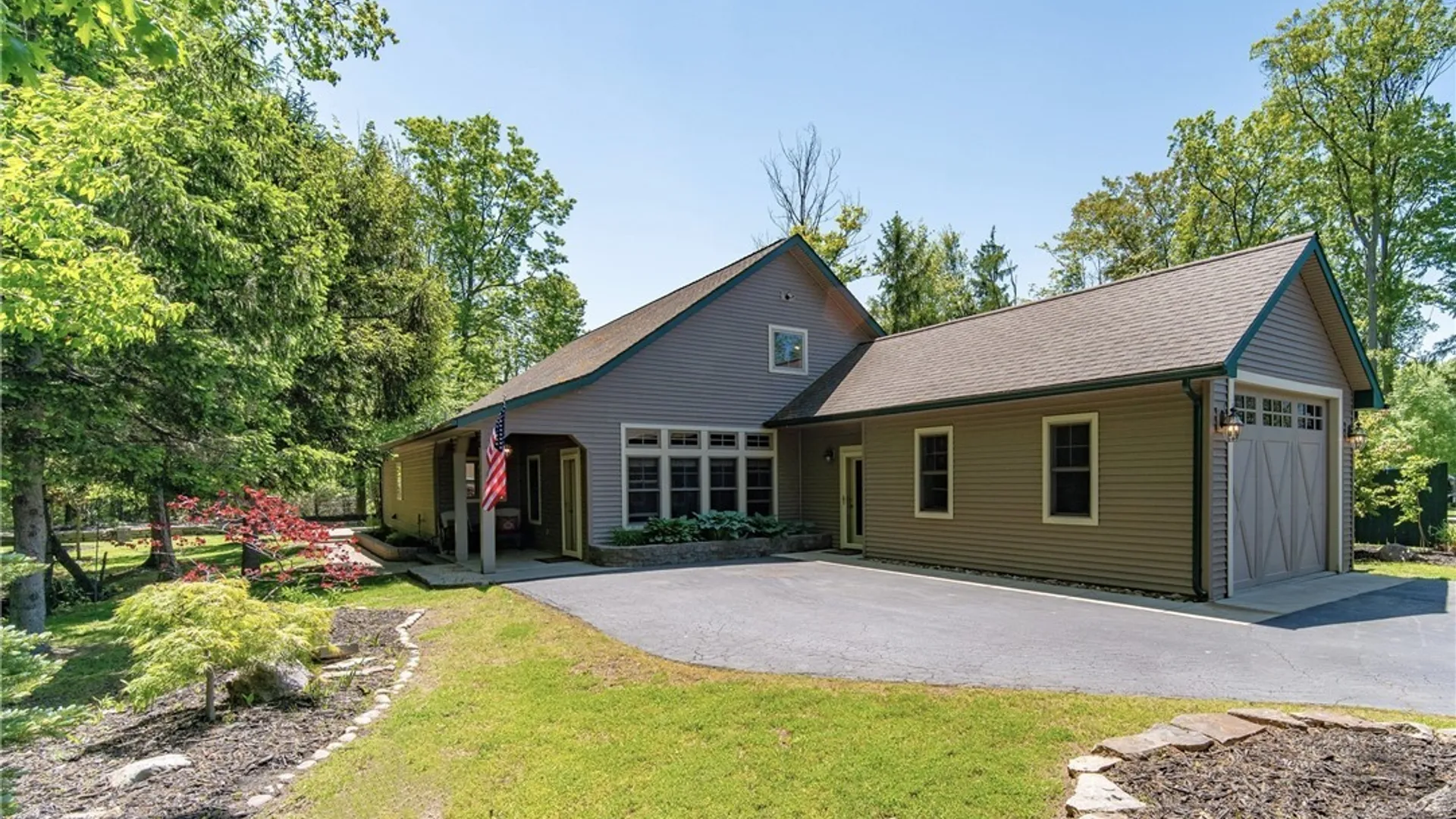 Property at 5145 W Shorewood Drive, Dunkirk, NY 14048 4