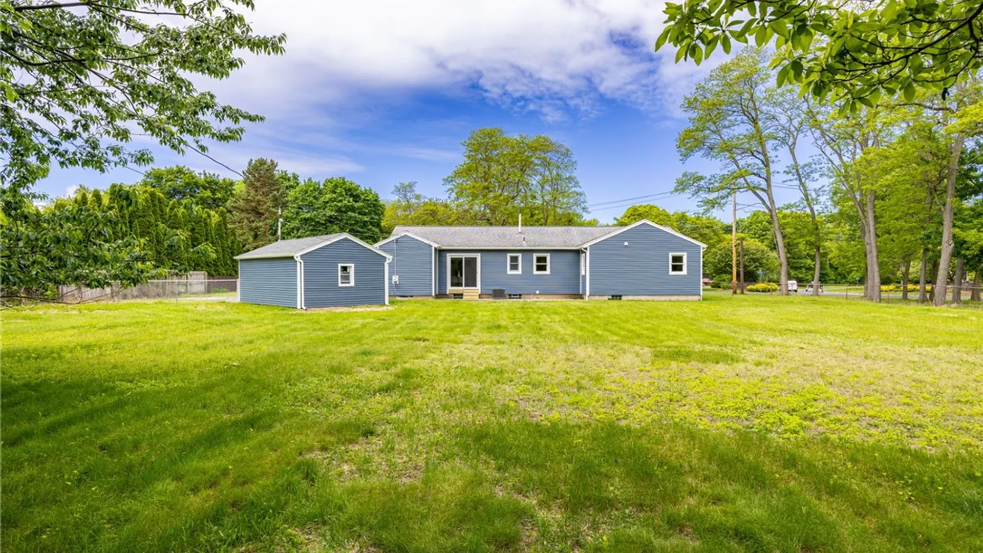 Property at 249 Dickinson Road, Webster, NY 14580 4