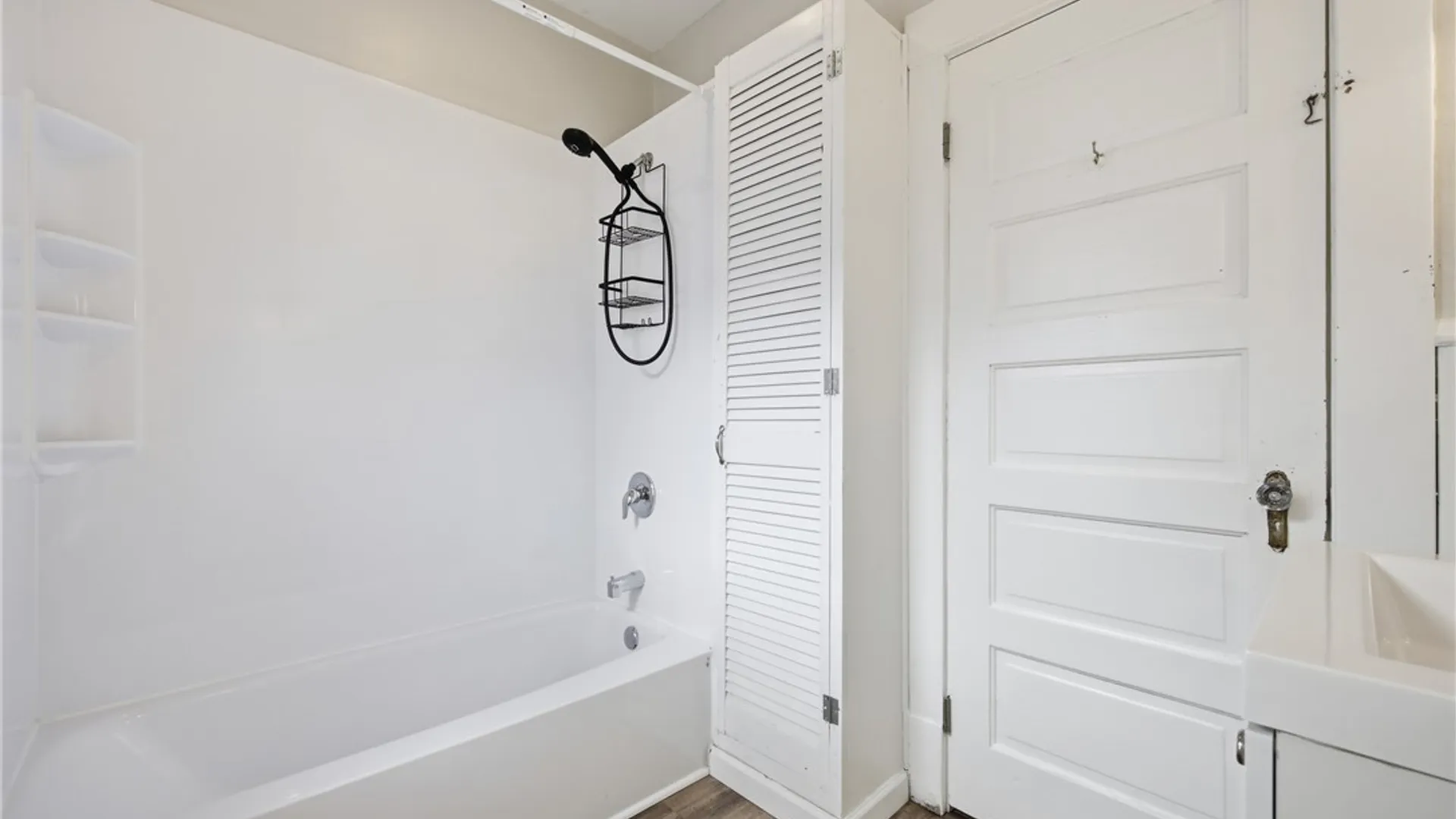 Property at 67 E Hazeltine Avenue, Tonawanda, NY 14217 16