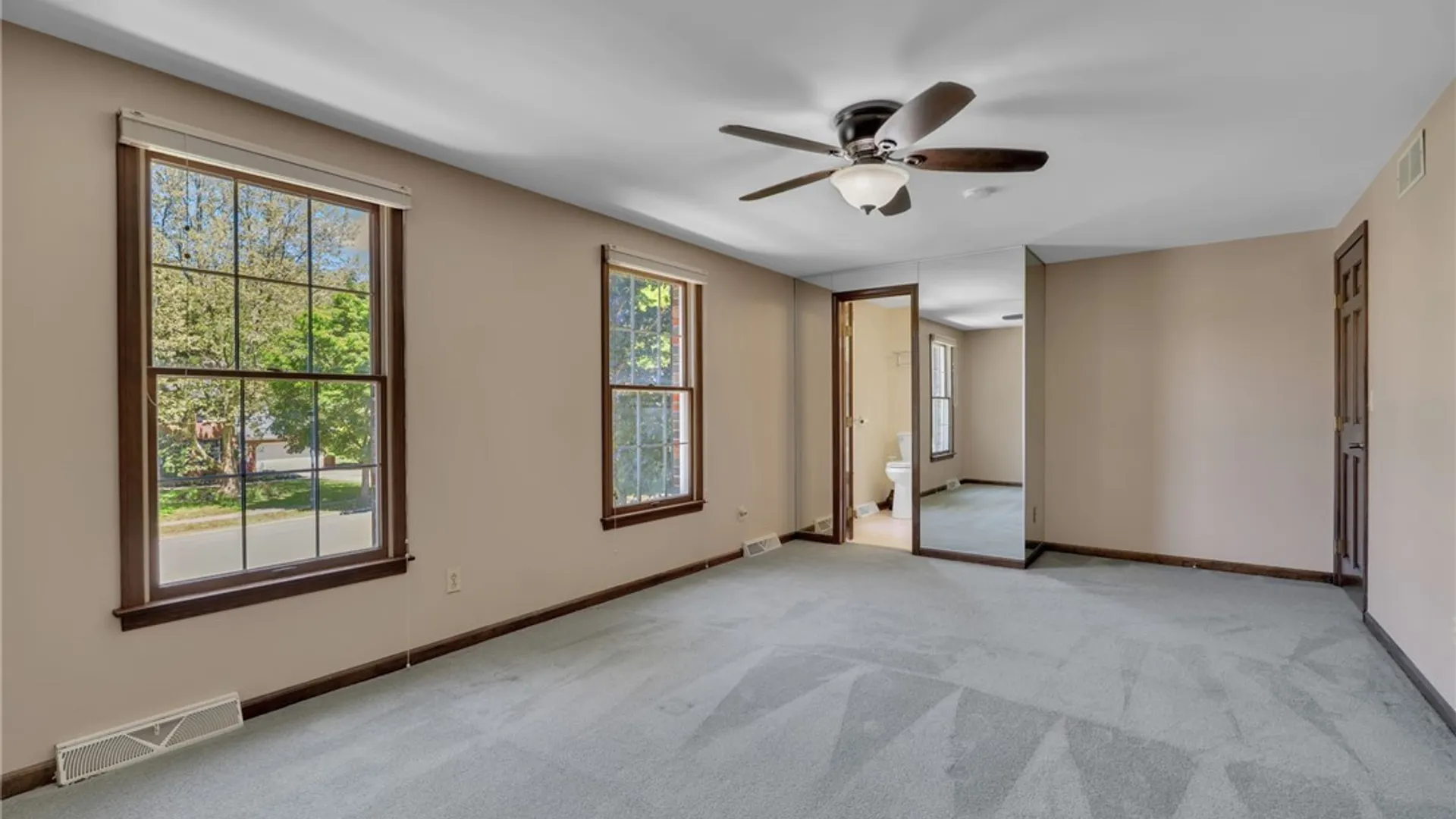Property at 266 Wellingwood Drive, Amherst, NY 14051 36