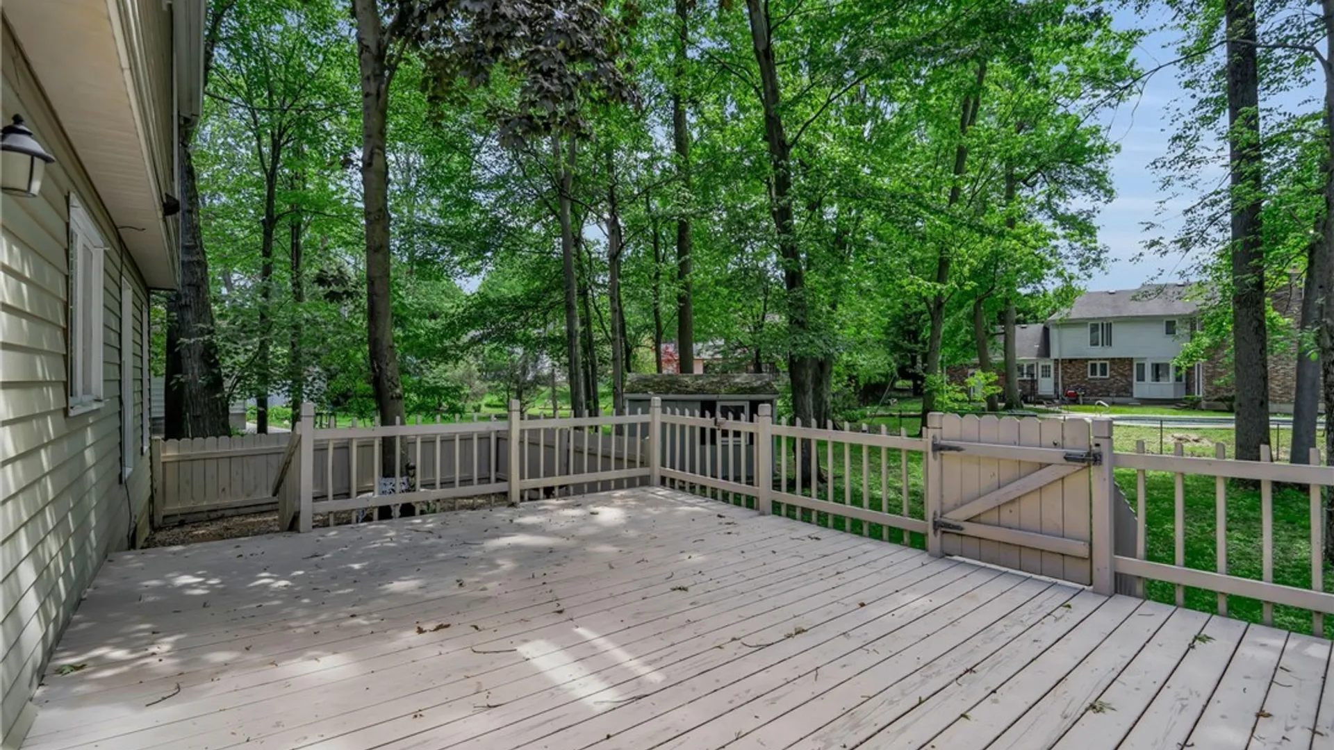 Property at 266 Wellingwood Drive, Amherst, NY 14051 46