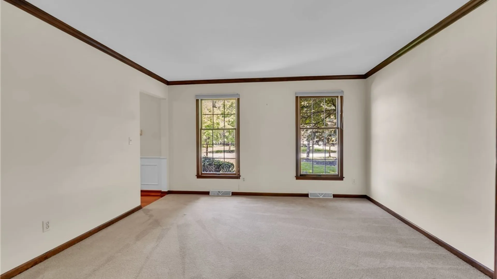 Property at 266 Wellingwood Drive, Amherst, NY 14051 8