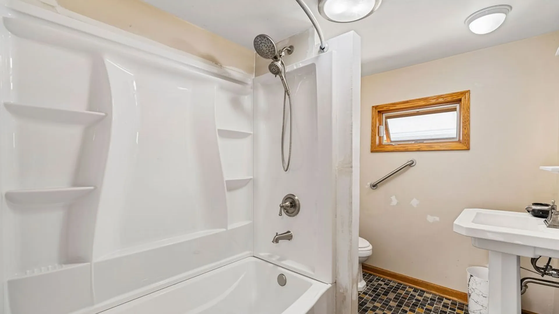 Property at 1717 Willow Avenue, Niagara Falls, NY 14305 11