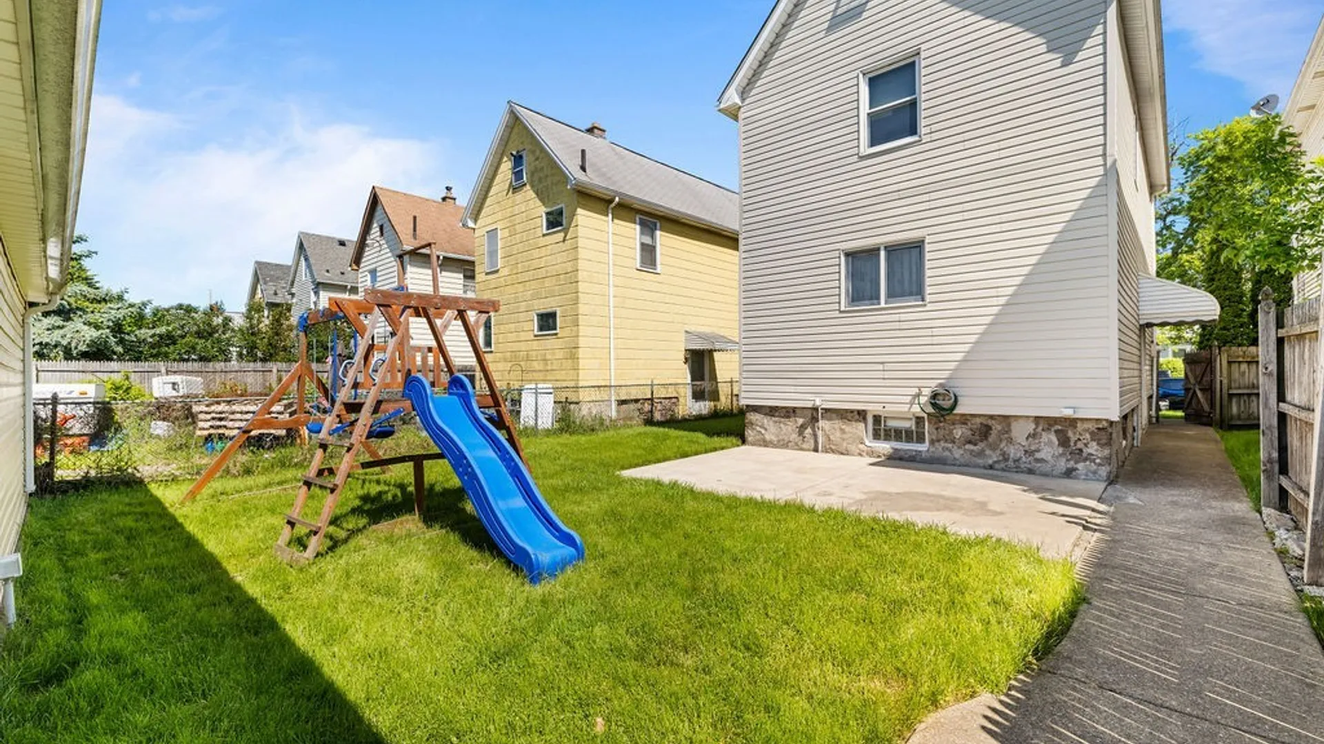 Property at 1717 Willow Avenue, Niagara Falls, NY 14305 24
