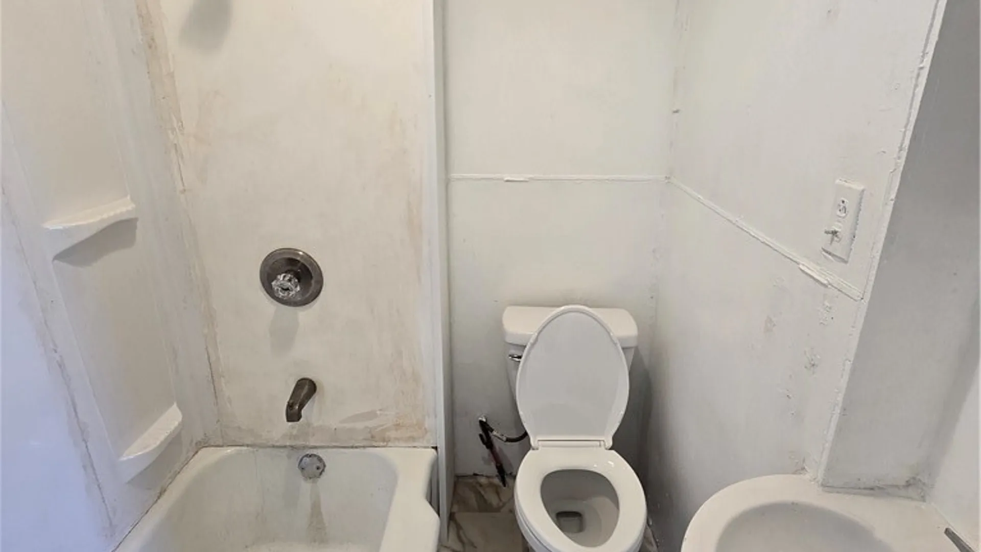 Property at 246 Mills Street, Buffalo, NY 14211 8