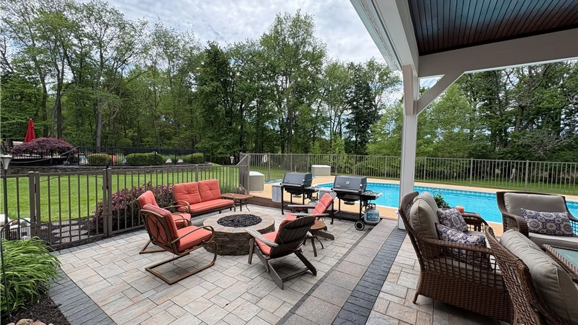 Property at 29 Wenham Lane, Perinton, NY 14534 30