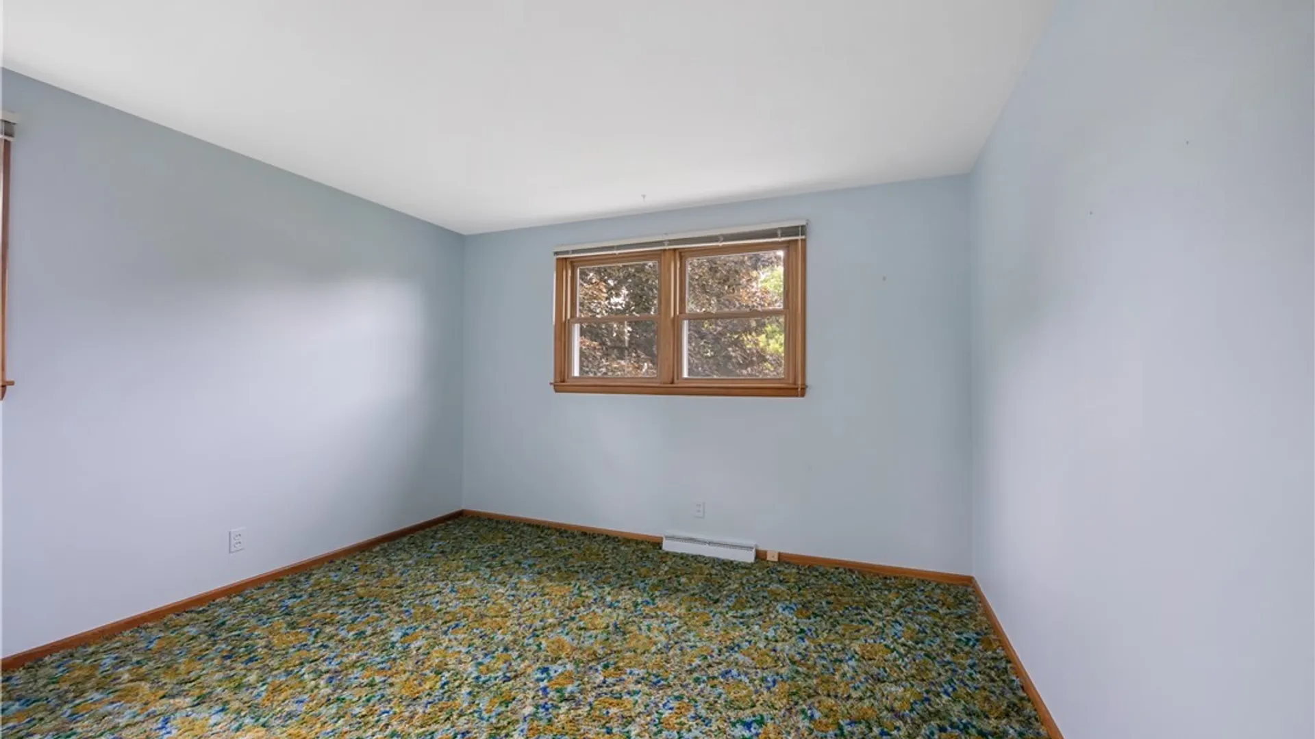 Property at 202 E Arbordale Road, Camillus, NY 13219 17