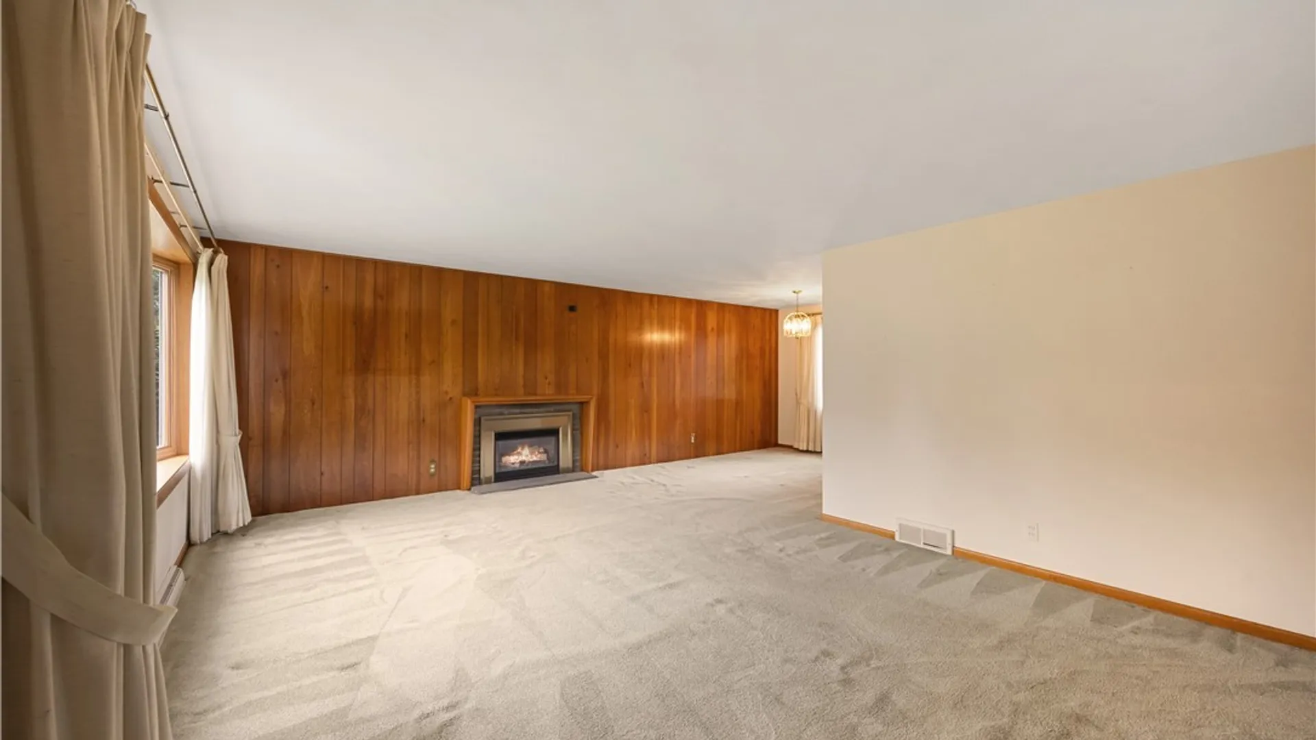 Property at 202 E Arbordale Road, Camillus, NY 13219 5