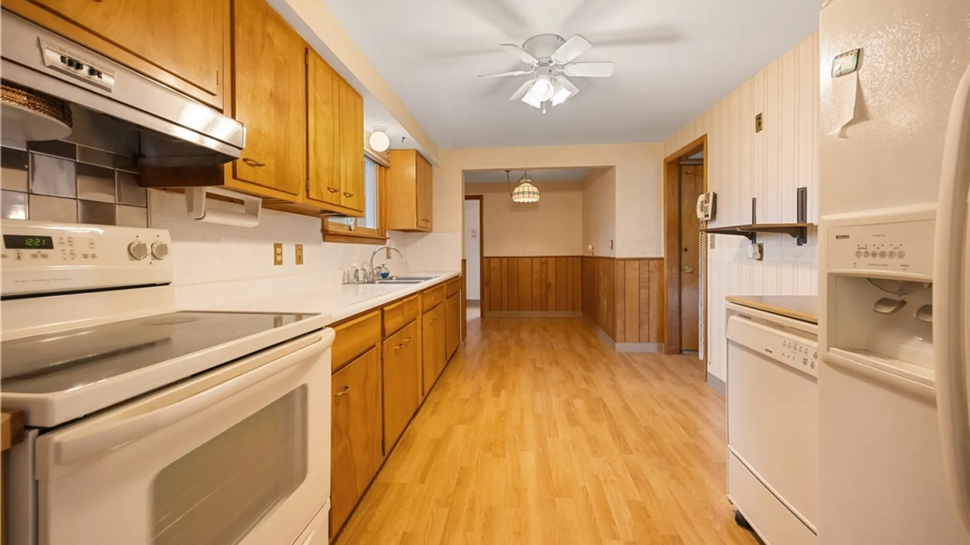 Property at 202 E Arbordale Road, Camillus, NY 13219 8