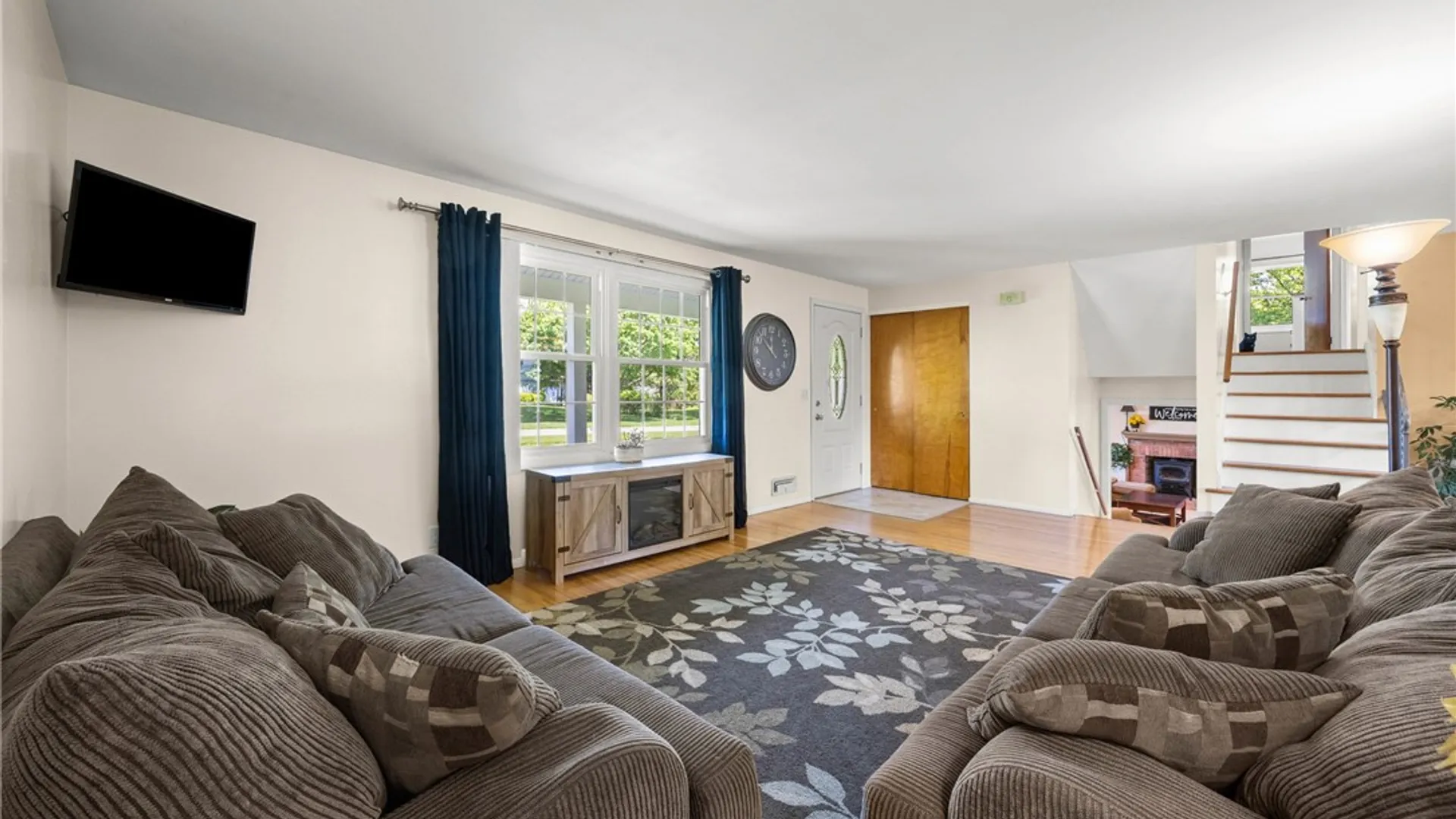 Property at 648 Meadowbriar Road, Greece, NY 14616 12