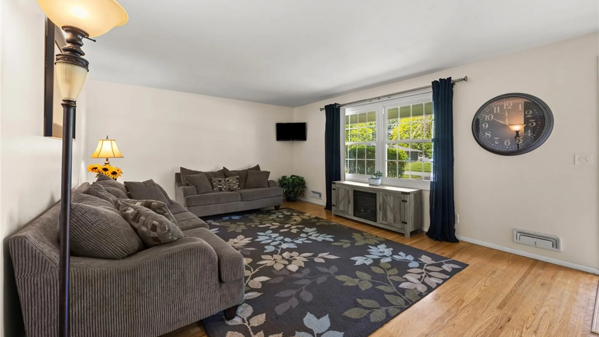 Property at 648 Meadowbriar Road, Greece, NY 14616 13