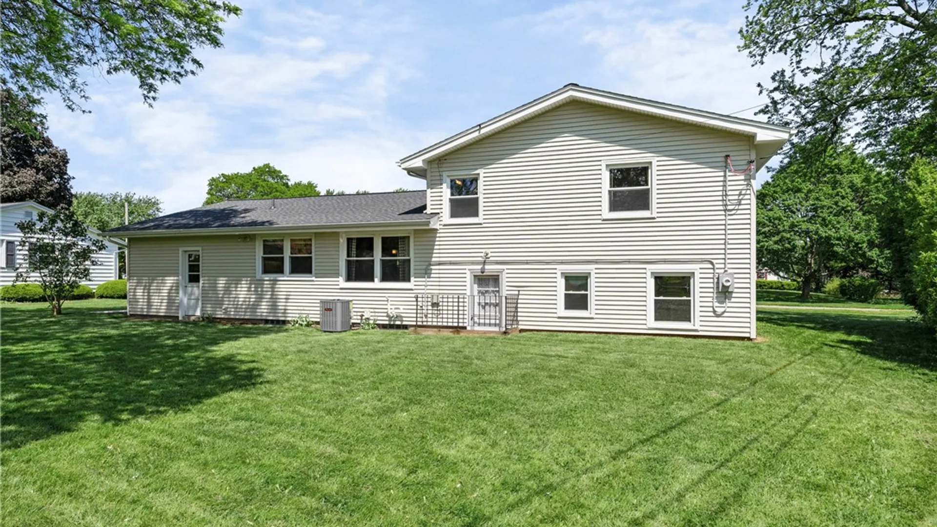 Property at 648 Meadowbriar Road, Greece, NY 14616 40
