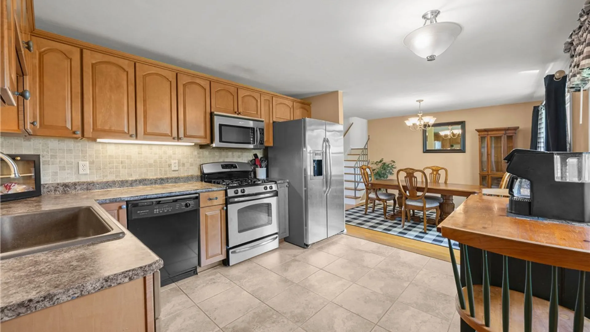Property at 648 Meadowbriar Road, Greece, NY 14616 5