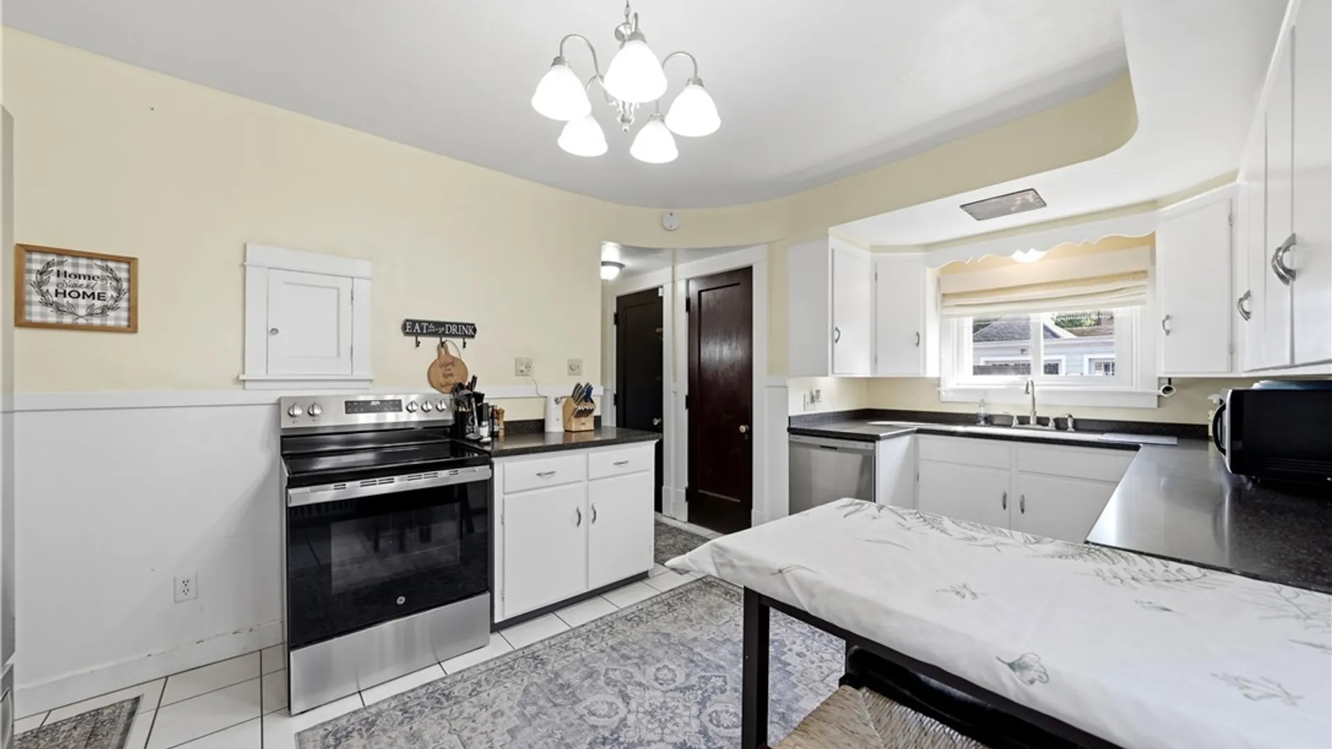 Property at 40 Jewett Parkway, Buffalo, NY 14214 16