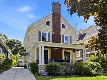 Property at 40 Jewett Parkway, Buffalo, NY 14214